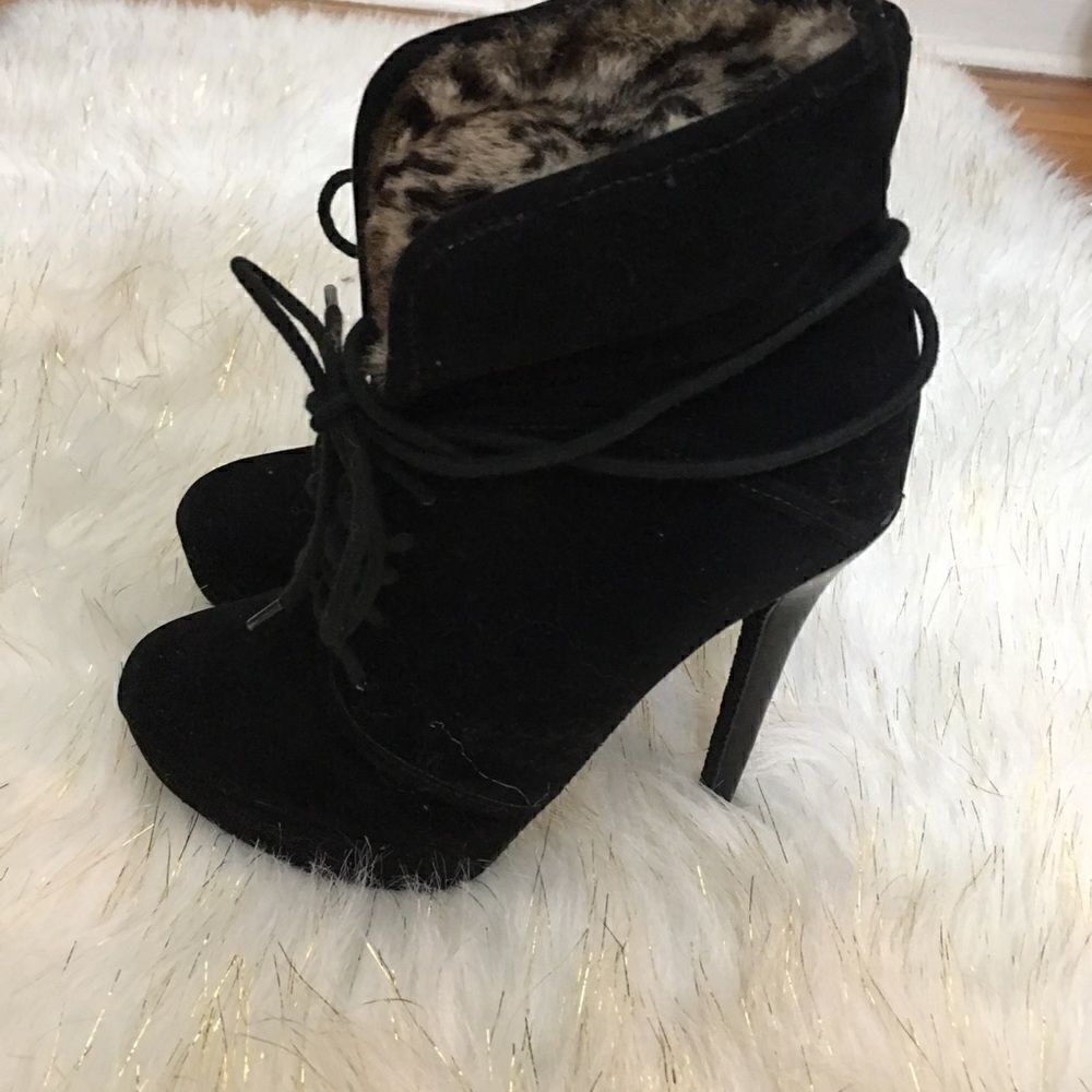 NEW! Colin Stuart Platform Booties‎ - Picture 13 of 14